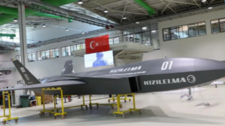 Selçuk Bayraktar'dan İnsansız Savaş Uçağı Kızılelma'nın son hali!