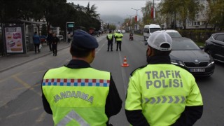 Bakan Soylu duyurdu: Bayramda trafik denetimlerinde 210 bin 352 personel görev yapacak
