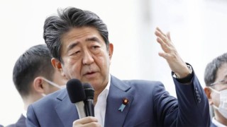 Eski Japonya Başbakanı Şinzo Abe yaşamını yitirdi