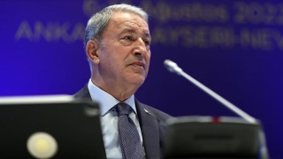 Milli Savunma Bakanı Akar: "Teröristler neredeyse hedef orasıdır. Terör koridoru parçalandı, örgüt çöküş içinde"