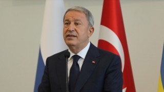 Milli Savunma Bakanı Akar, Ukrayna savunma ve altyapı bakanları ile görüştü