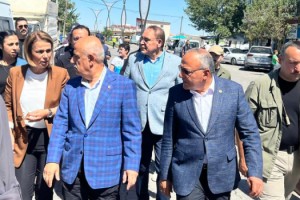AK Parti'li Menekşe: "Derinkuyu İlçemizde ziyaretlerimiz devam ediyor"