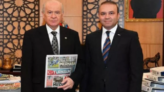 "Besle kargayı oysun gözünü"