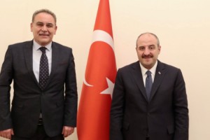 AK Parti'li Menekşe ve Bakan Varank bir araya geldi