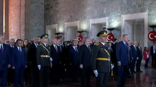 Cumhurbaşkanı Erdoğan ve devlet erkanı Anıtkabir'de