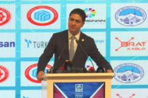 MHP'li Özdemir: "Emin olun Türk milleti yeni bir çağın daha kapısını aralamaya başladı"