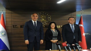 AK Parti'li Menekşe: "İmzalanan bu Turizm mutabakat zaptının, Ülkemiz ve Paraguay için hayırlı olmasını temenni ediyorum"