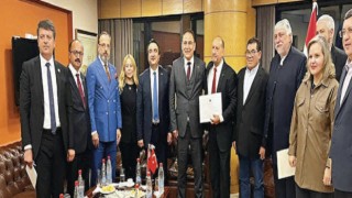 TBMM Paraguay Dostluk Grubu Başkanı Menekşe, Paraguay Devlet Başkanı Benítez’le görüşmesini aktardı