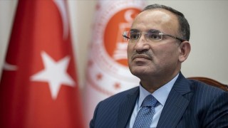 Adalet Bakanı Bozdağ: "Kadına şiddet sorununu yargıya gelmeden çözmeliyiz"