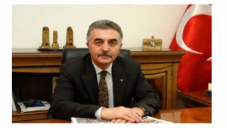 "Kötü komedyen Özgür Özel , yalan ve yanlış görmek istiyorsa; “Kulak çekme, çelme takma” üzerine inşa ettikleri zillet masasına bakmalıdır"