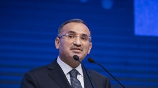 Adalet Bakanı Bozdağ'dan Kur'an-ı Kerim yakılmasına tepki