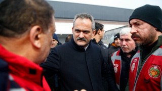 Deprem bölgesindeki okullarda 2. dönem devam şartı aranmayacak