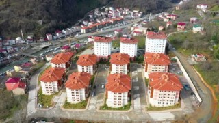 Afetzedelere yeni konutları bir yıl içinde teslim edildi