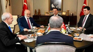 Akşener 6'lı masayı dağıttı! Geri kalan 5 üye bugün toplanacak!