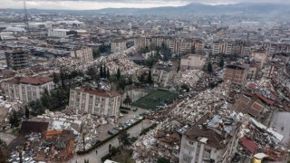 Deprem bölgesinde 505 sağlık çalışanı yaşamını yitirdi