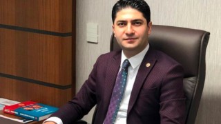 "İP kendisine denilen ne ise onu yapmak zorunda olan bir parti olduğunu yeniden sahnelemiştir"