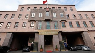 MSB'den PKK/YPG'lilerin Fransa Senatosunda ağırlanmasına sert tepki