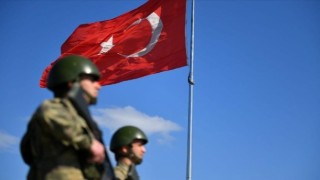 Türkiye'ye geçmeye çalışan terörist yakalandı
