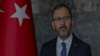 Kasapoğlu'ndan 19 Mayıs törenlerinde Anıtkabir'e ziyaret