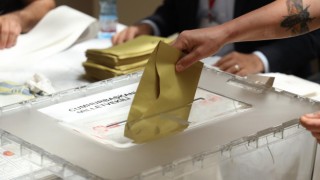 Yurt dışında oy kullanan seçmen sayısı 1 milyonu aştı
