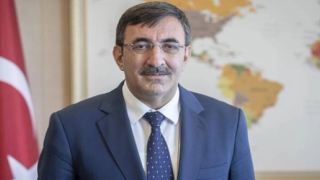 Cumhurbaşkanı Yardımcısı Yılmaz'dan asgari ücret, memur maaşları ve KKM açıklaması