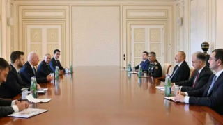 Azerbaycan Cumhurbaşkanı Aliyev, İsrail Savunma Bakanı Galant’ı kabul etti