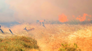 Çanakkale'de 2 noktada alevlerle mücadele devam ediyor