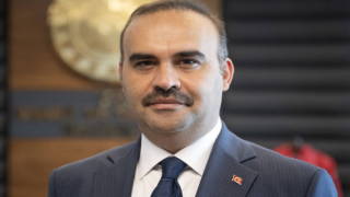 Bakan Kacır'dan vergisiz telefon açıklaması