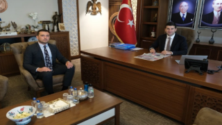 "Türk gençliğine Ülkü Aşısı"