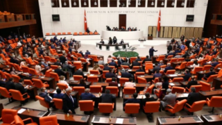 Aile ve Gençlik Fonu Kurulması Hakkında Kanun, Meclis'ten geçti! Yeni evlenen gençlere faizsiz kredi