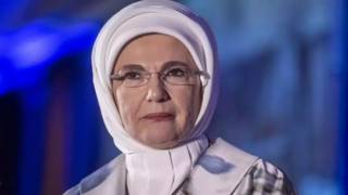 Emine Erdoğan: Gazze’de sadece Müslümanlar değil, tüm insanlık bombalanıyor