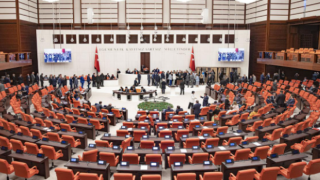 Meclis'te bu hafta emekliye yüzde 5 ek zam teklifi görüşülecek