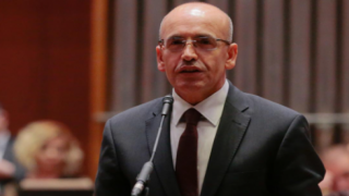 Bakan Şimşek'ten ekonomi mesajı: "OVP'yi kararlılıkla uygulamaya devam edeceğiz"