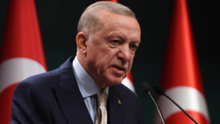 Cumhurbaşkanı Erdoğan: Sonuçlara bakıp ülkeyi yöneteceğini zanneden zavallıların olduğunu görüyoruz