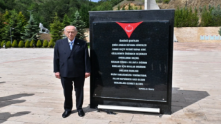 MHP lideri Bahçeli'den Kızılcahamam’daki Ülkücü Şehitler Anıtı'na ziyaret