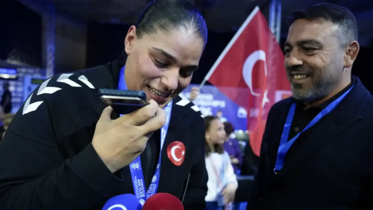 Cumhurbaşkanı Erdoğan'dan Avrupa Şampiyonu Havvanur Kethüda'ya Dünya Şampiyonluğu Temennisi