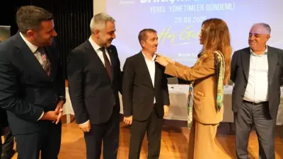 Ataşehir Belediye Meclisi'nde CHP'den AK Parti'ye Kimler Katıldı?